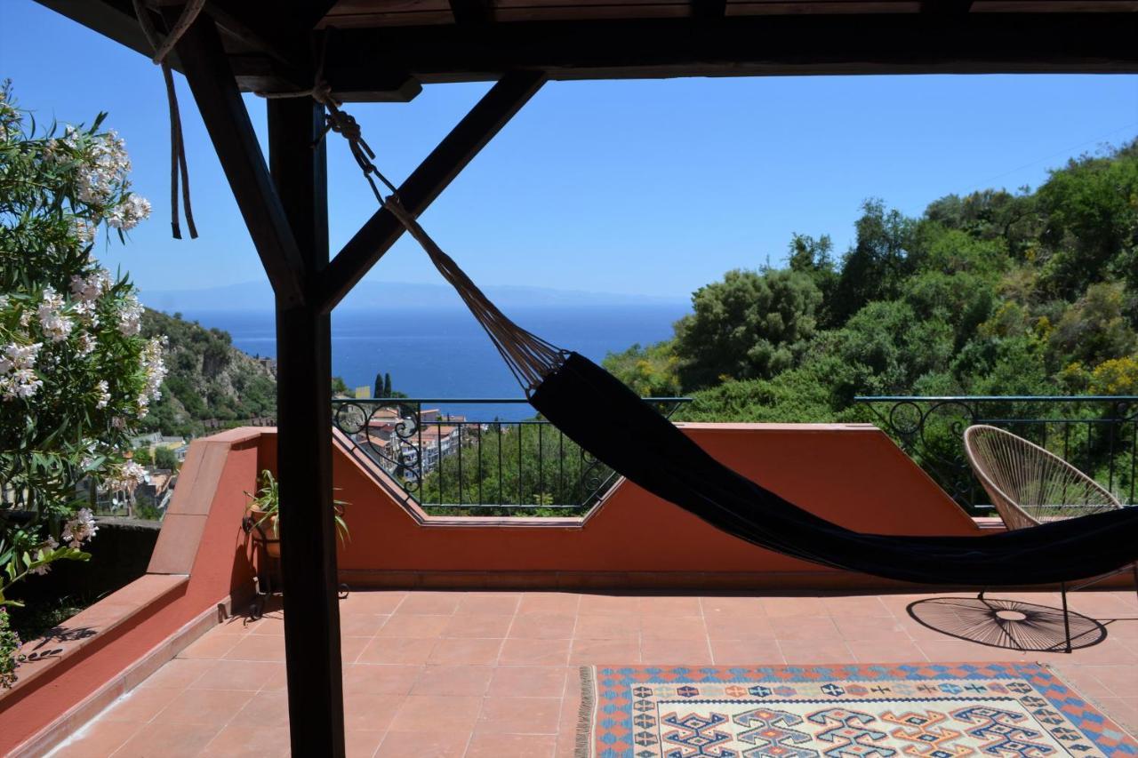 Villa Vittorio - Splendid Panoramic Sea View Terrace Taormina Exterior photo
